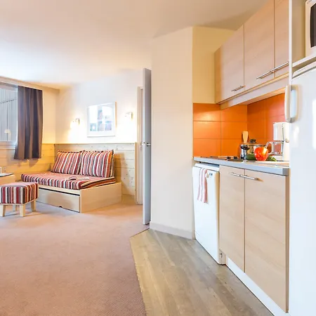 Aparthotel Pierre & Les Nereides 3*