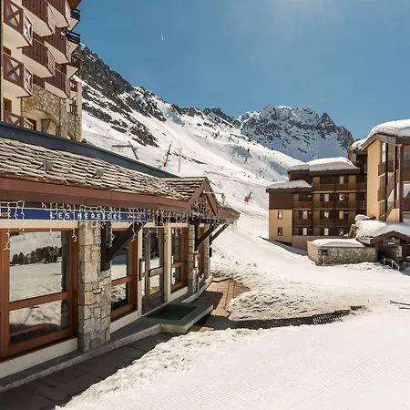 Pierre & Les Nereides Aparthotel 3*